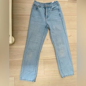 Extra Small Women’s Lightwash Jeans from Shein
